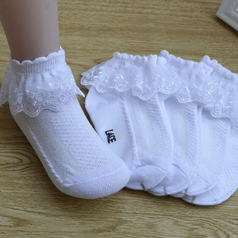 Calcetines vuelos blancos