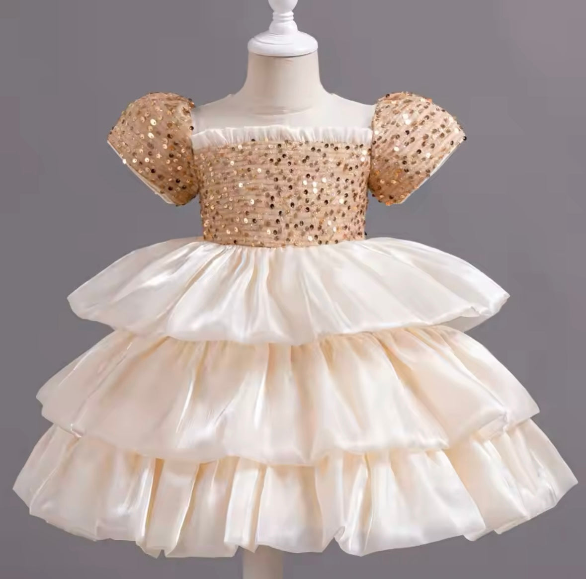 Vestido gala lujo Lia dorado