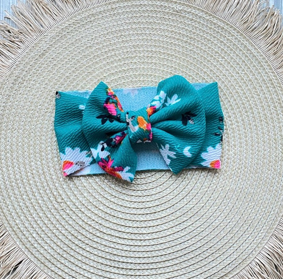 Maxilazo turquesa flores