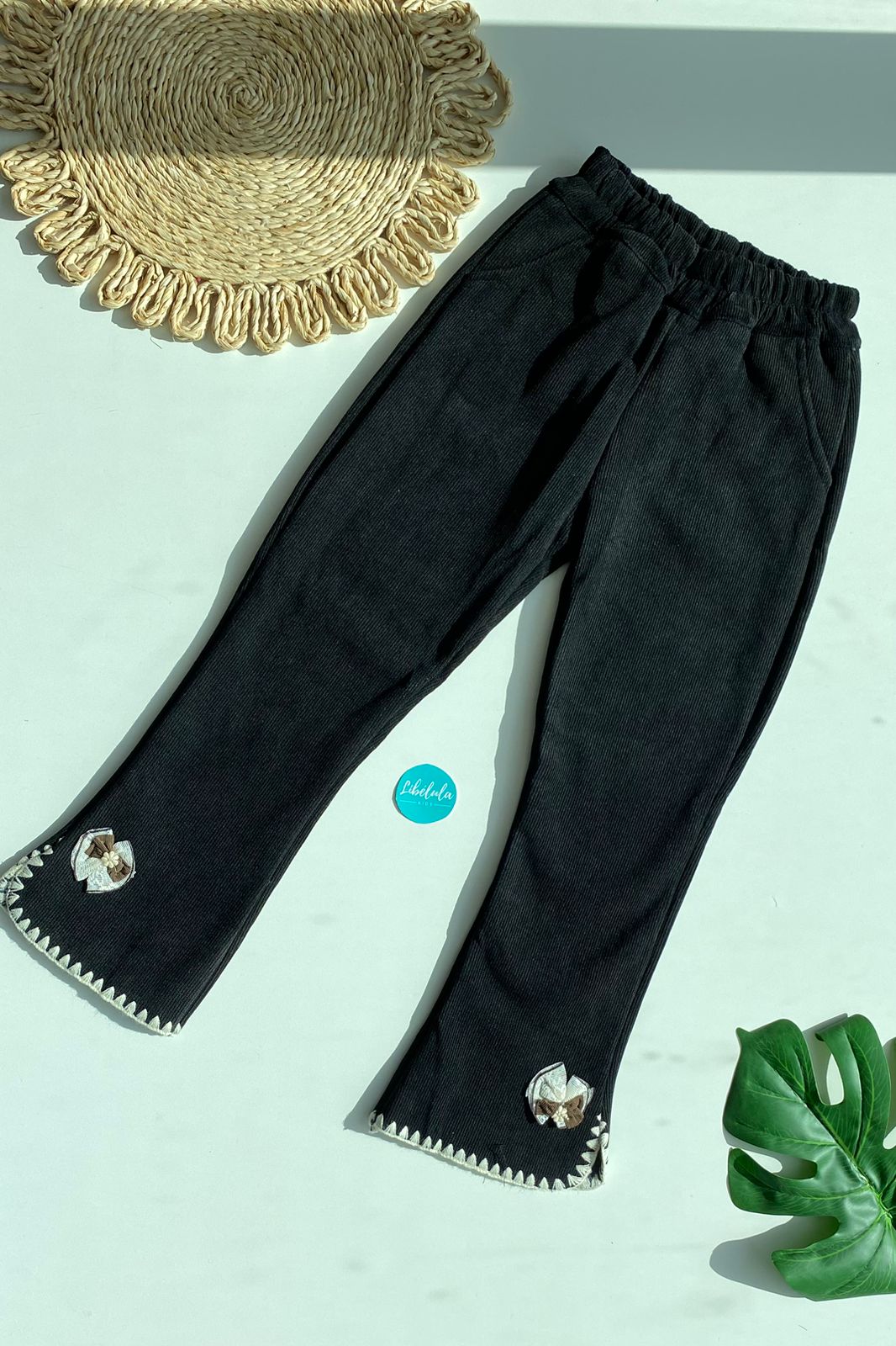 Pantalón térmico flare otoño bordado