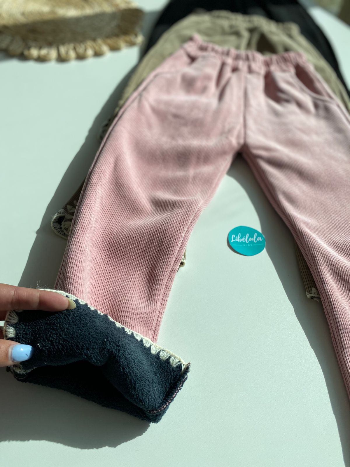 Pantalón térmico flare otoño bordado
