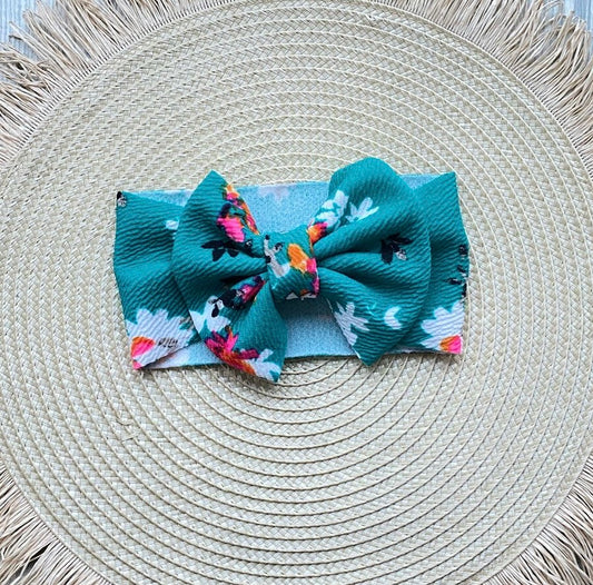 Maxilazo turquesa flores